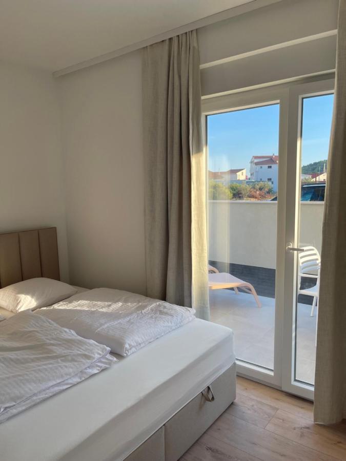Soltysovka Apartments Rogoznica  Bagian luar foto