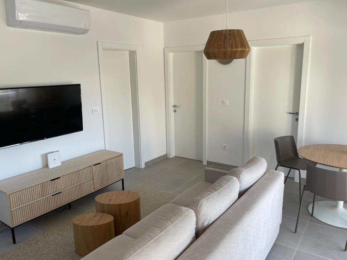 Soltysovka Apartments Rogoznica  Bagian luar foto